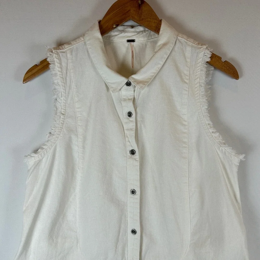 Free People White Sleeveless Button Down Shirt Top Frayed Edges Boho‎ S